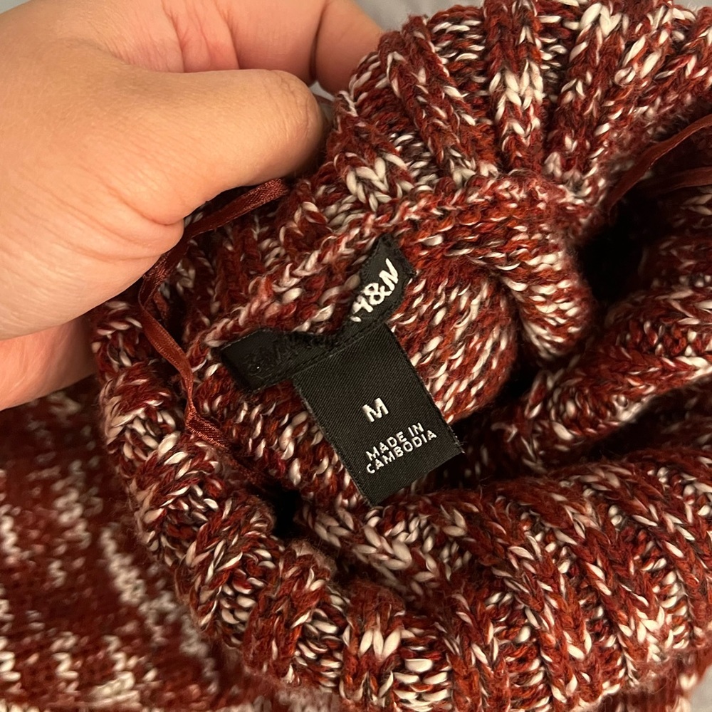 H&M Marled Knit Turtleneck Sweater - Medium size